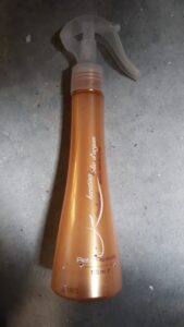 Spray ristrutturante con cheratina