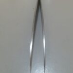 Pinzetta sopracciglia punta a spillo